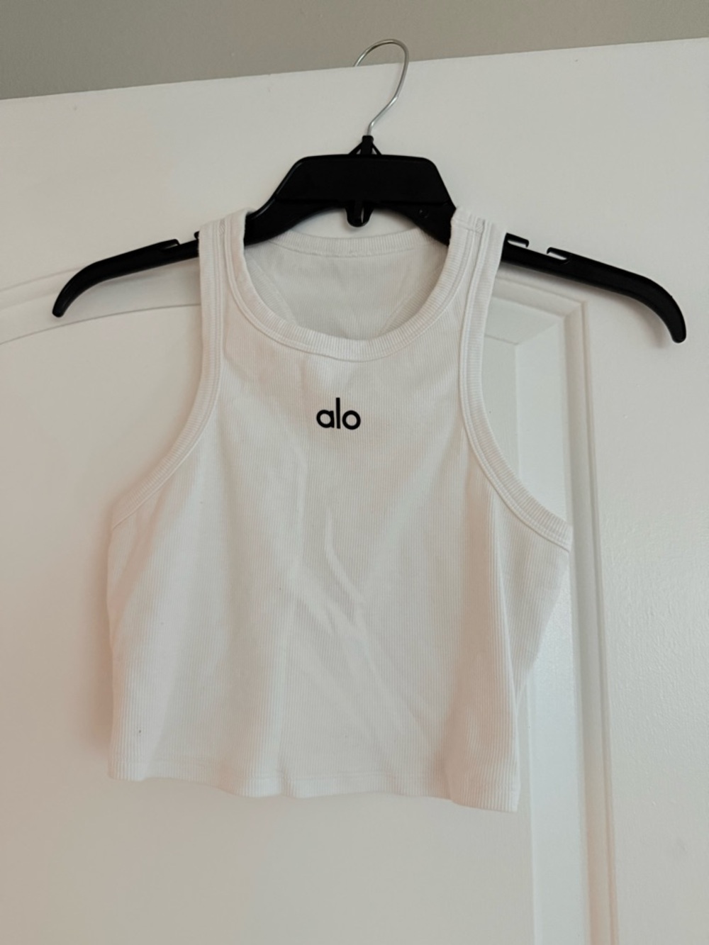 ALO Yoga White Ribbed Cropped Tank Top